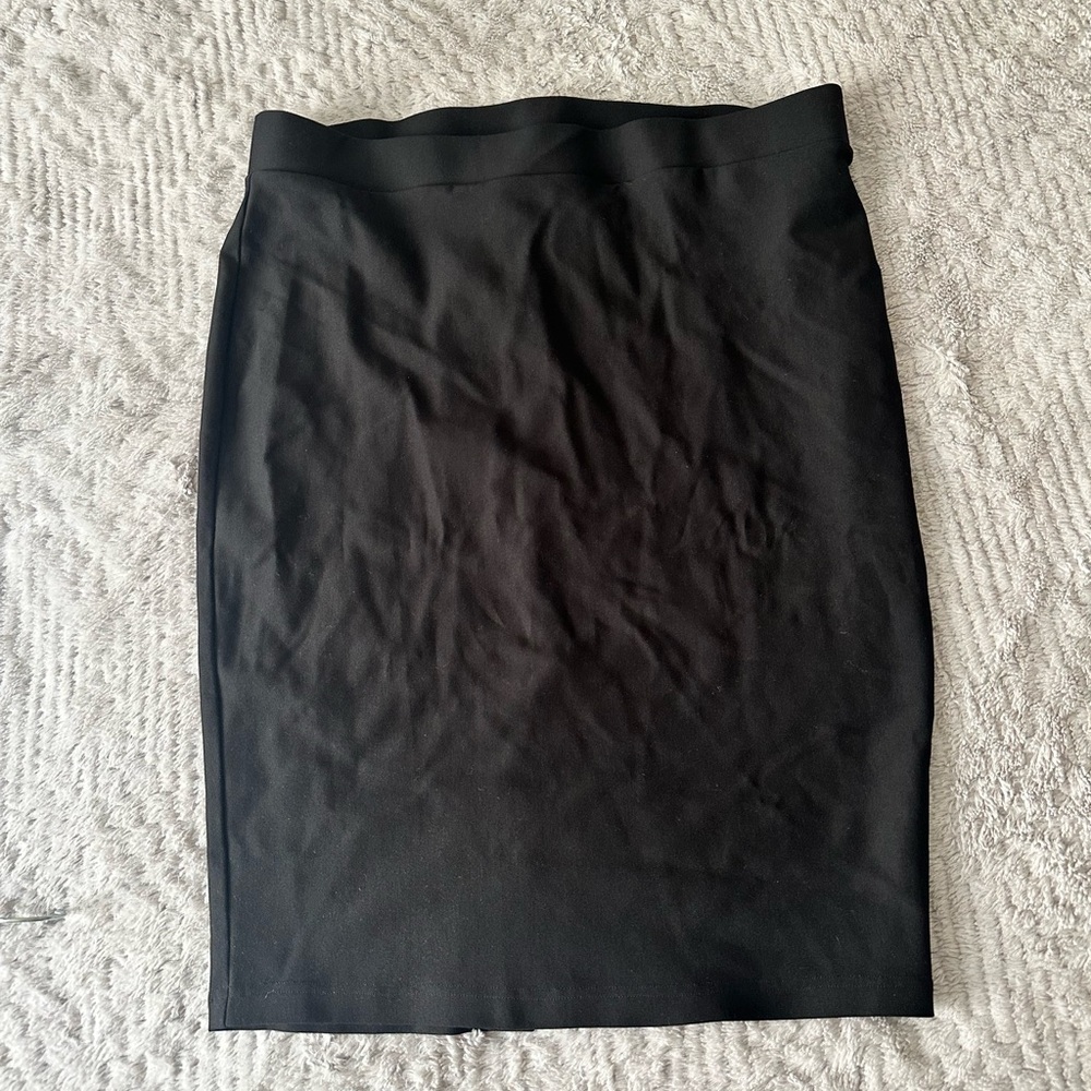Torrid size 2 pencil skirt